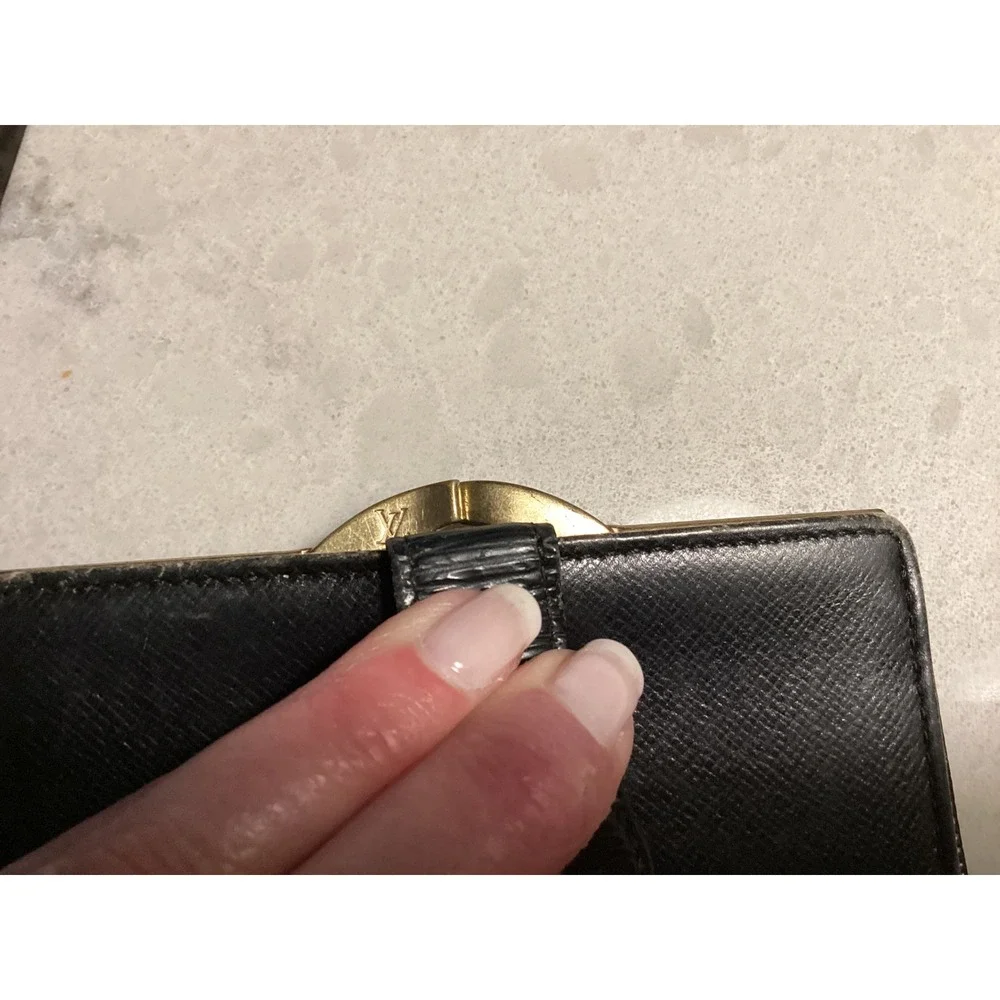 Louis Vuitton Epi Leather Bifold Wallet Coin‎ Purse Black